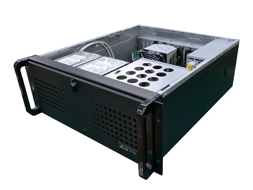 産業用コンピューター